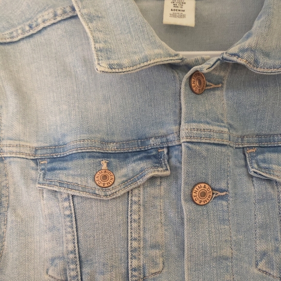 Light Blue Denim Jean Jacket - Picture 2 of 2